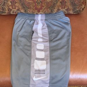 Nike Elite boy shorts size L